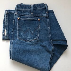 Wrangler jeans. Mens sz 31 x 36”. Straight legged.